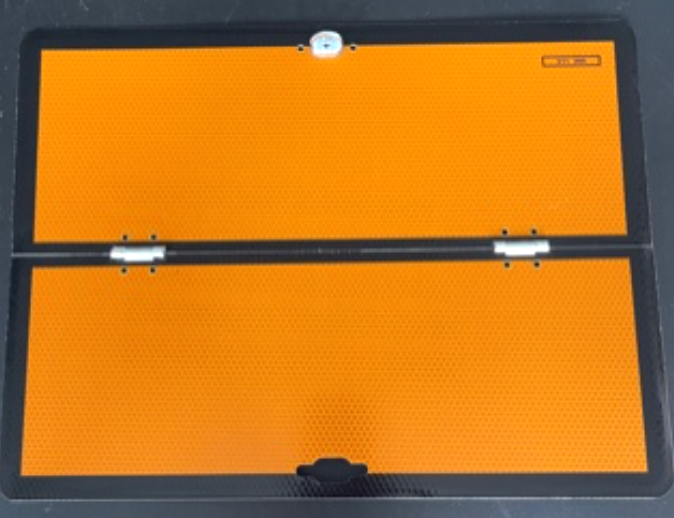 Panel abeja naranja plegable ADR abierto