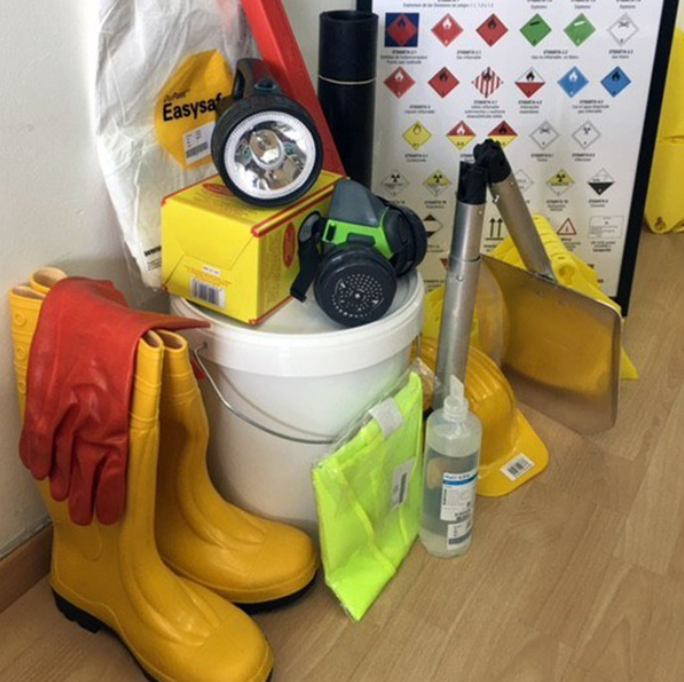 Kit ADR completo para autoescuelas y centros de formación
